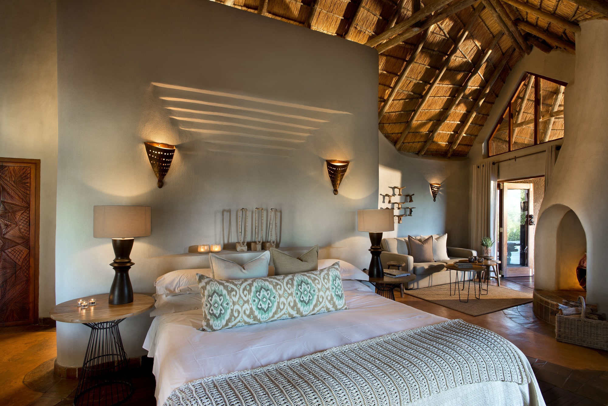 Madikwe Safari Lodge - DITHABA LODGE